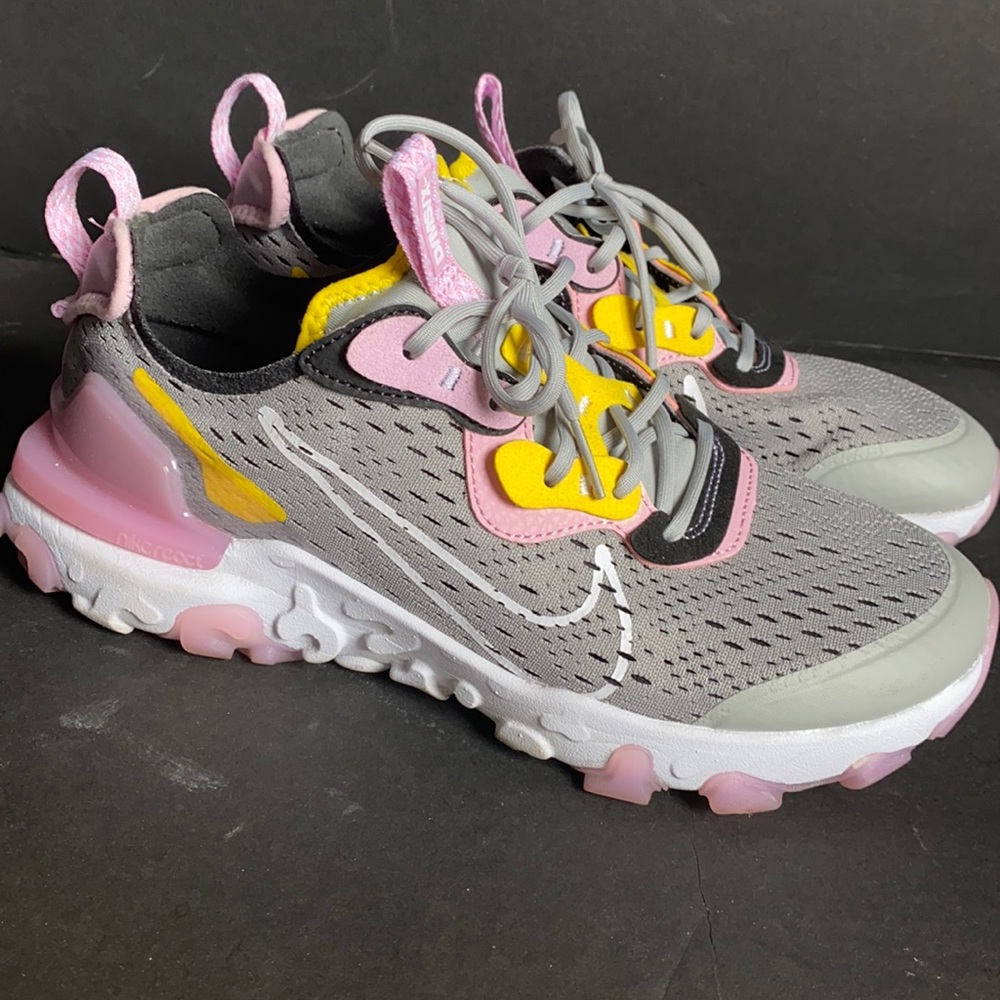 Nike react